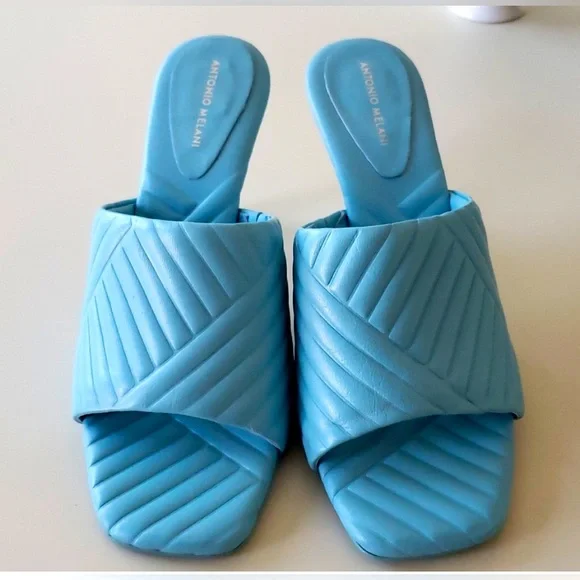 Antonio Milano Bright Blue Slide Sandals Heel with Textured Details Sz 9 - Picture 1 of 3